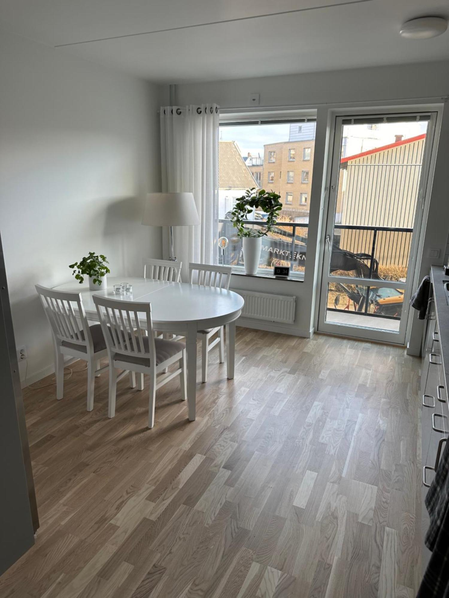 Ny Lgh I Varberg, 80 Kvm, 4 Rum Exterior photo